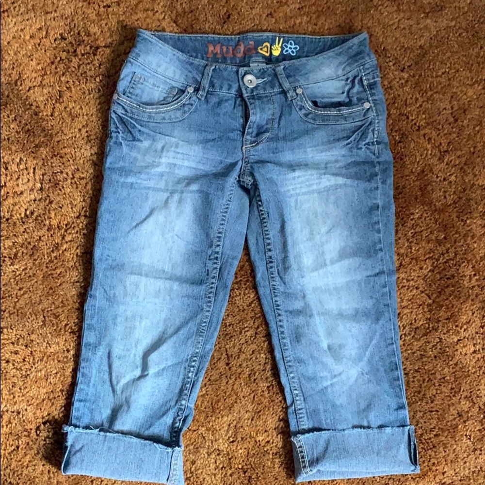 Women’s denim capris